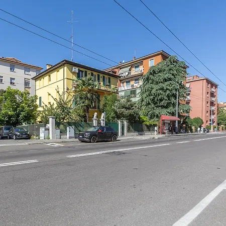 Guesthost - Bright Flat Sant Orsola & Laura Appartamento