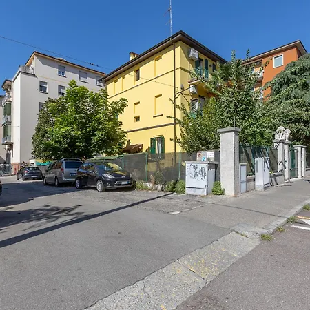 Appartamento Guesthost - Bright Flat Sant Orsola & Laura