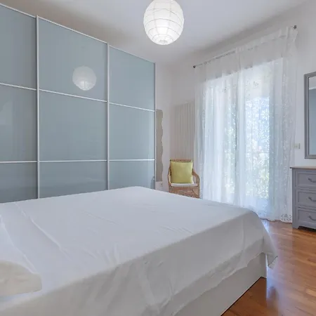 Guesthost - Bright Flat Sant Orsola & Laura *