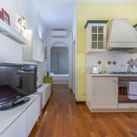 Guesthost - Bright Flat Sant Orsola & Laura *