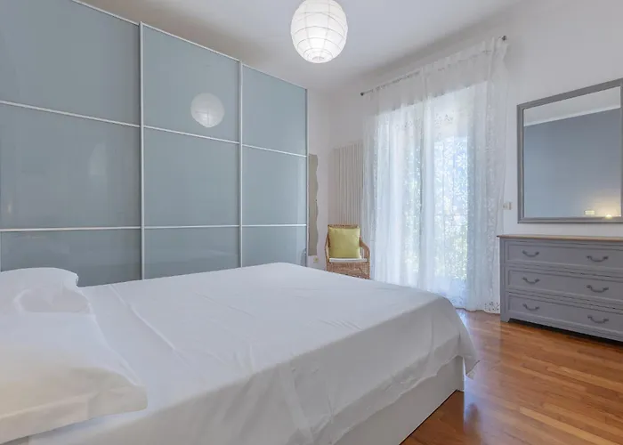 Guesthost - Bright Flat Sant Orsola & Laura *