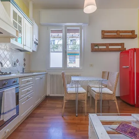 Guesthost - Bright Flat Sant Orsola & Laura *