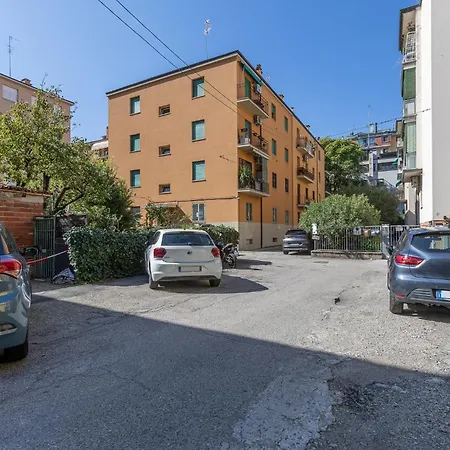 Guesthost - Bright Flat Sant Orsola & Laura Apartman *