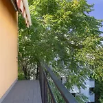 Apartament Guesthost - Bright Flat Sant Orsola & Laura *